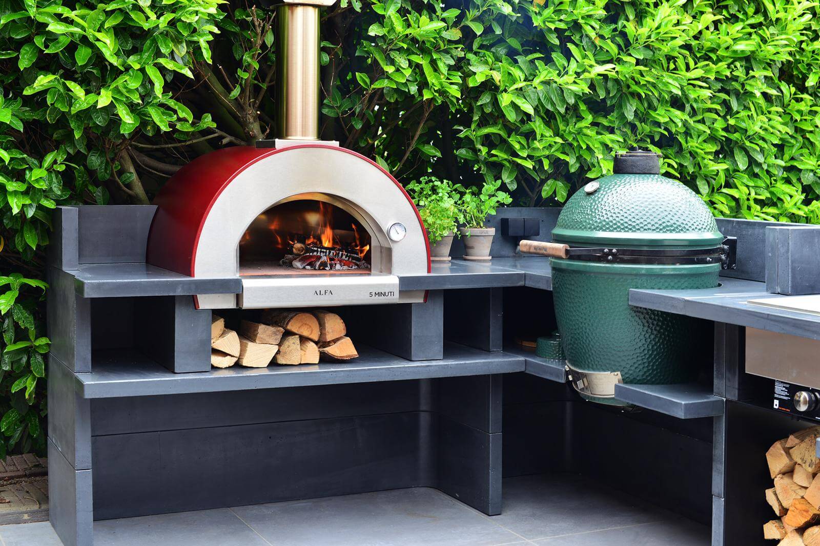 Outdoor Cooking Pizza And Grill 