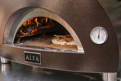 Wood-burning ovens: how do they work and how do you use them?