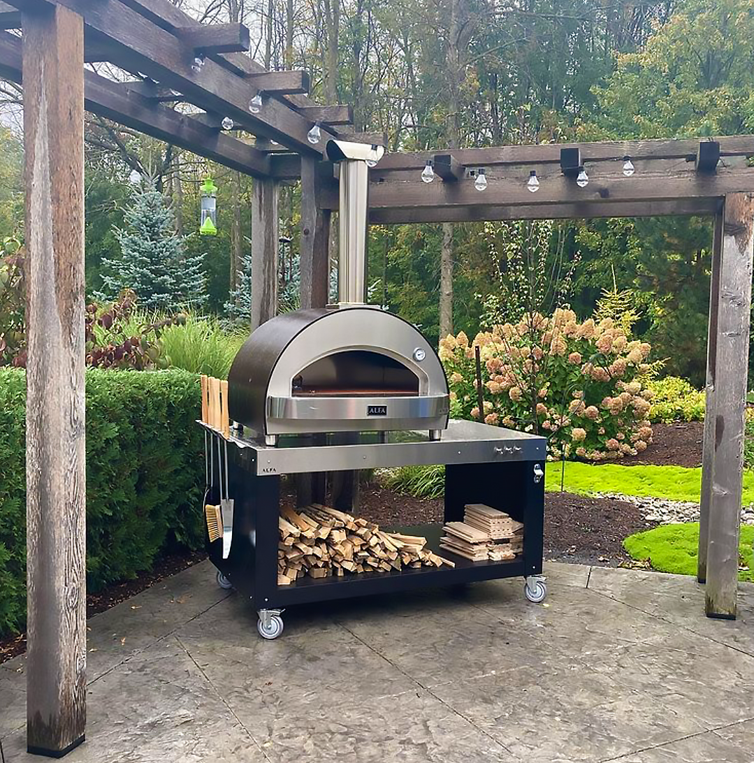 What do you stand a pizza oven on? | Alfa Forni