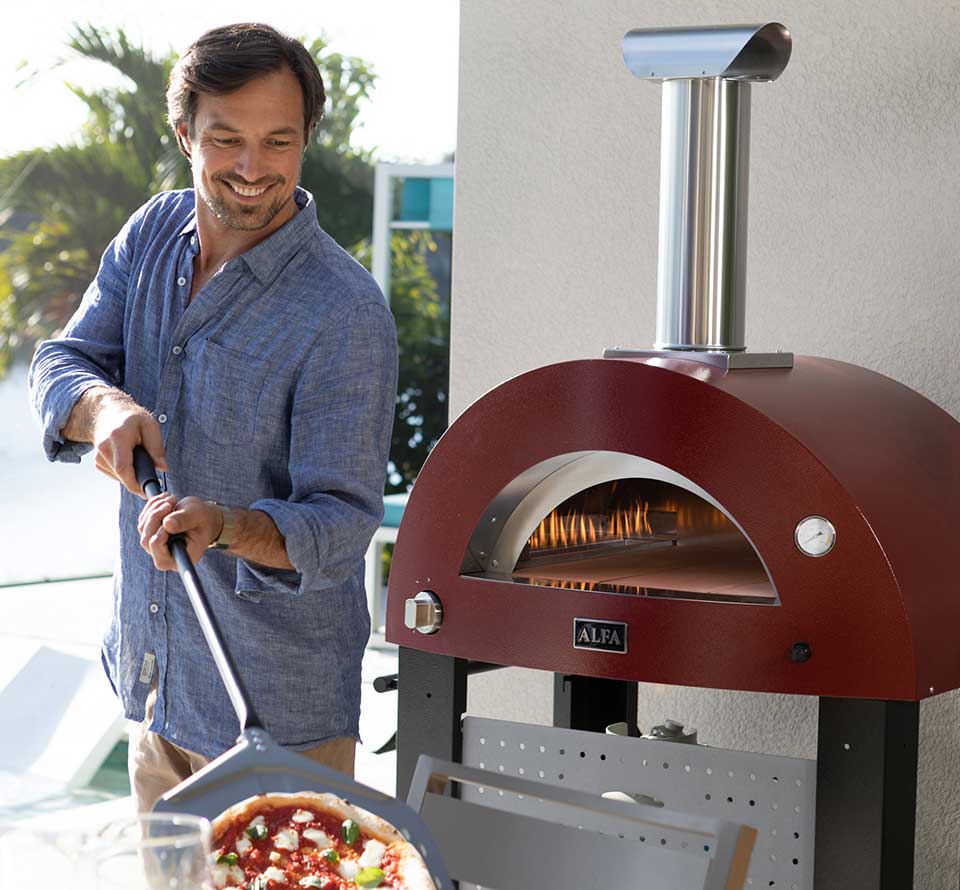 Domestic and commercial pizza ovens